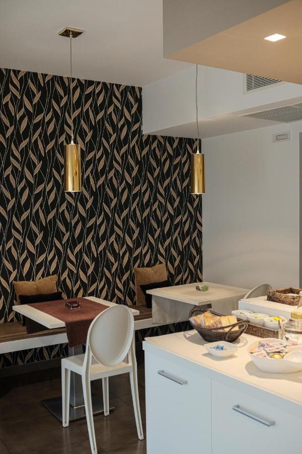 Maison R Boutique Реджо ди Калабрия Екстериор снимка