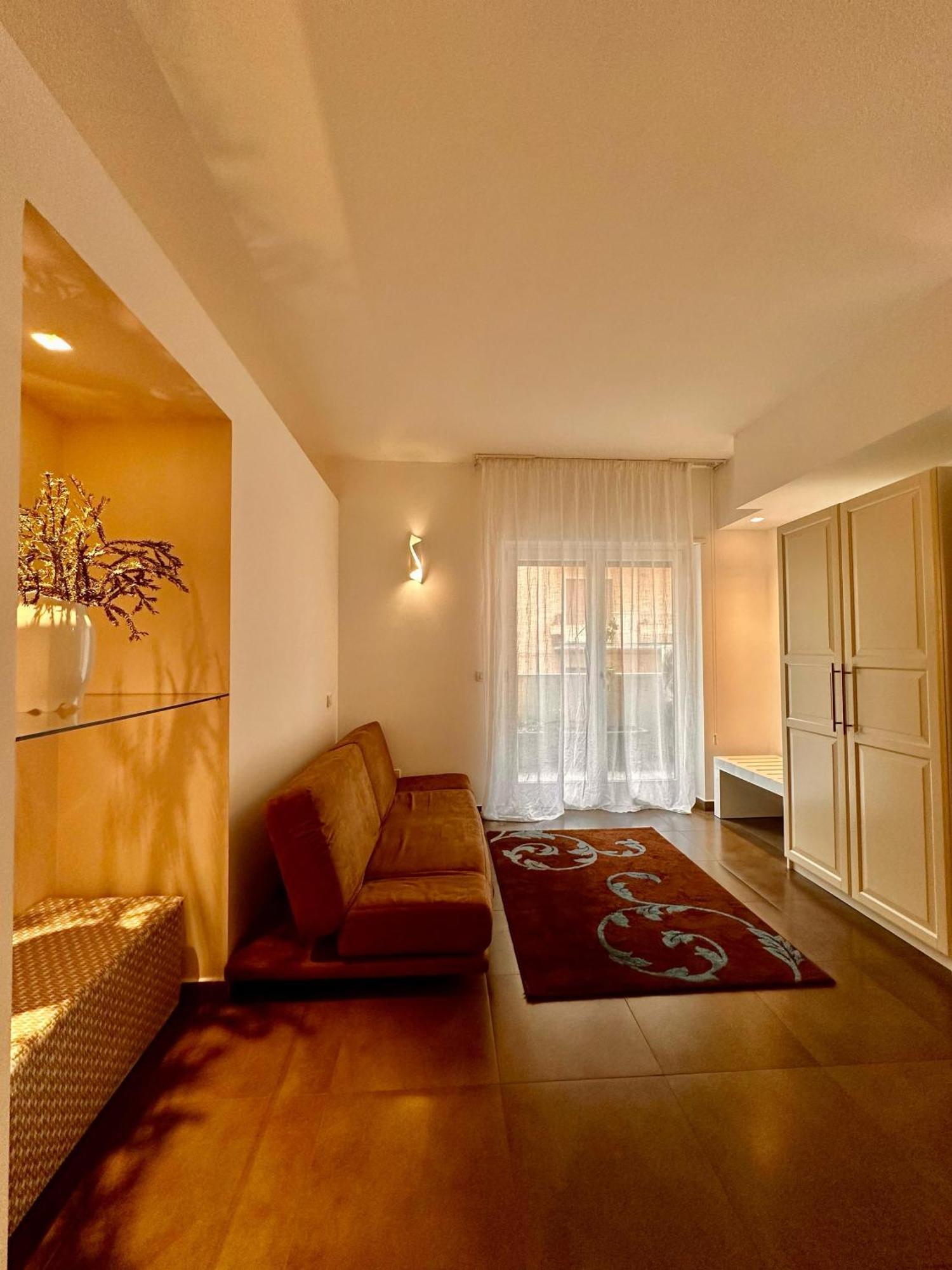 Maison R Boutique Реджо ди Калабрия Екстериор снимка